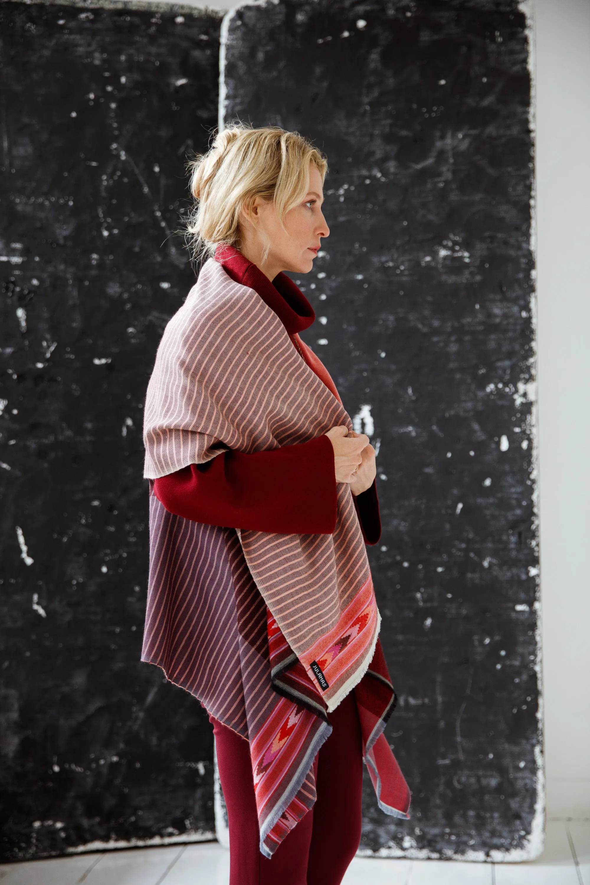 Light Wool Cape Fusion Red