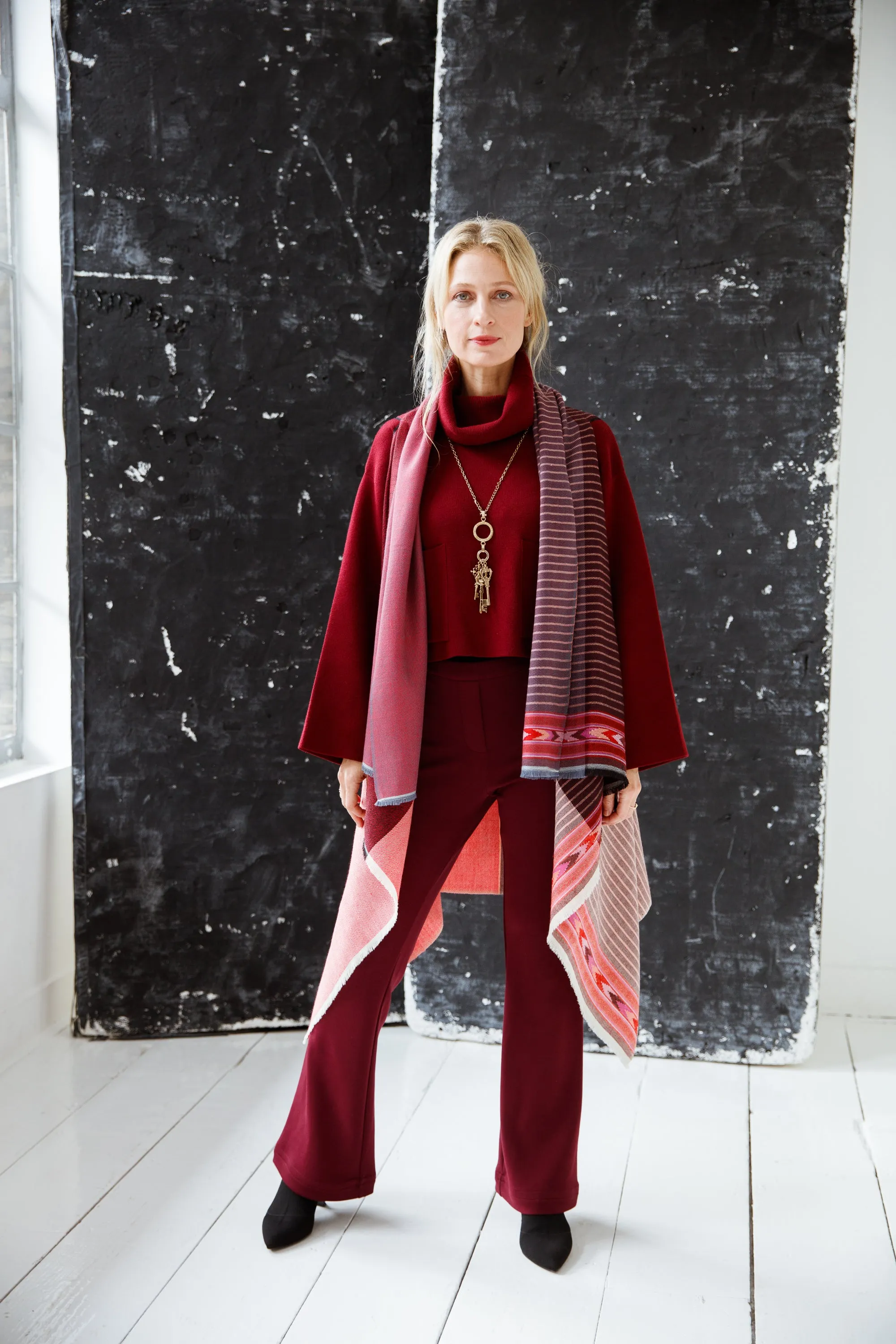 Light Wool Cape Fusion Red